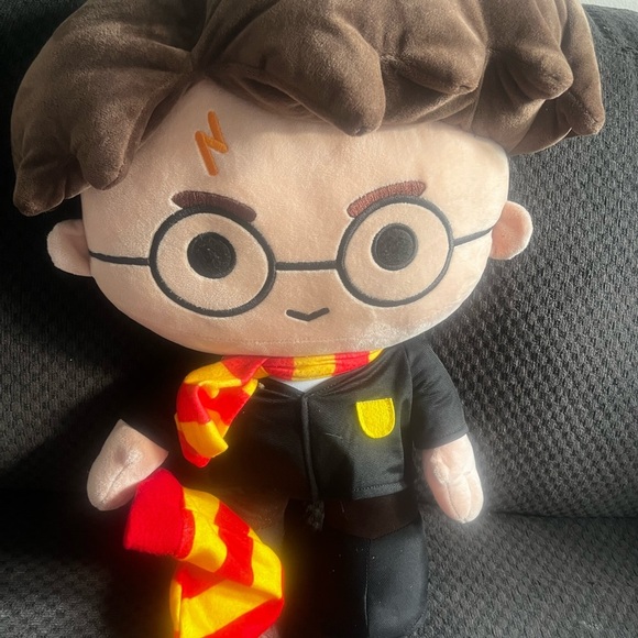 Wizard Plush Toy with Scarf Tall 46cm Harry Potter - Picture 2 of 6